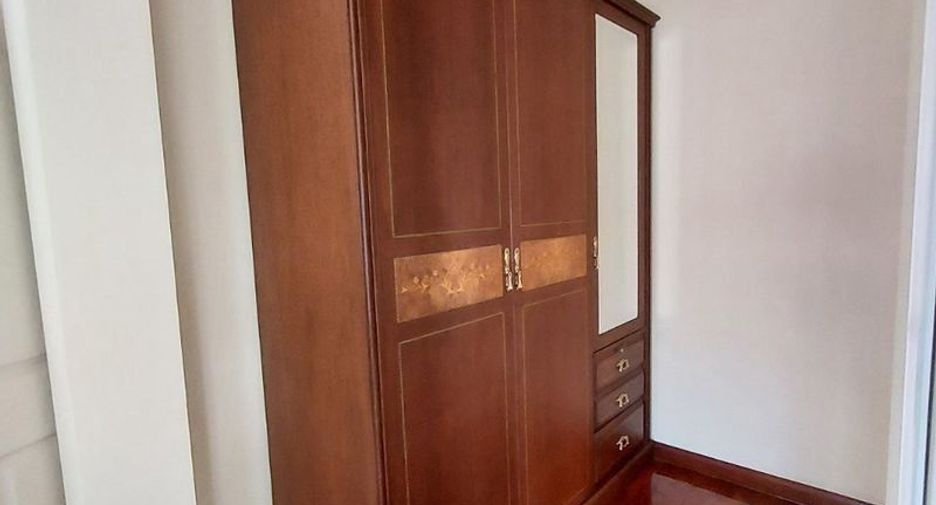 For rent 3 bedrooms house in Mueang Chon Buri, Chonburi