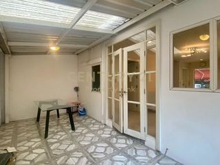 Casa adosada en alquiler de 4 habitaciones en Watthana, Bangkok