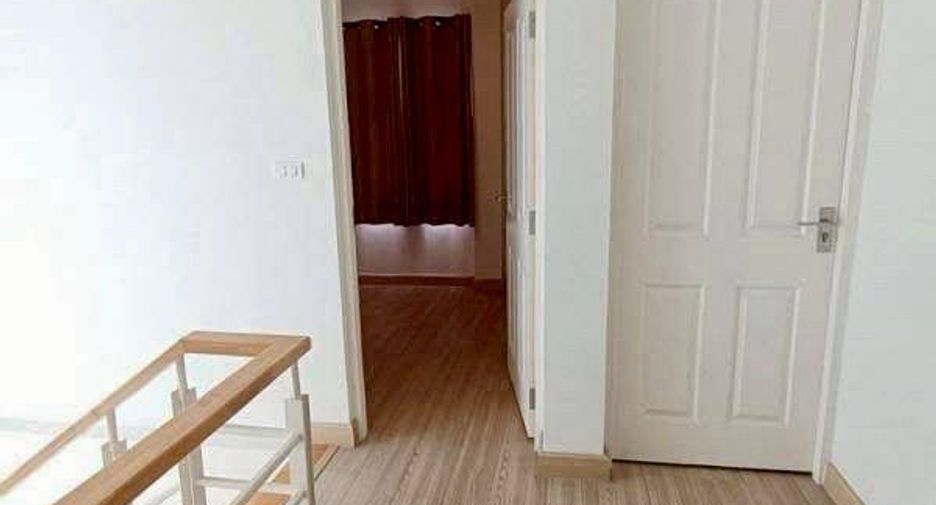 For rent 3 bedrooms house in Si Racha, Chonburi