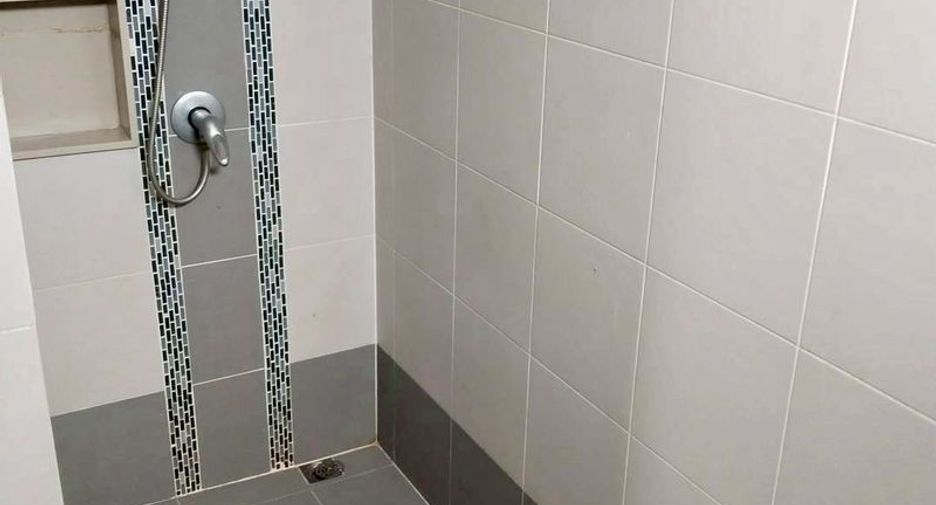 For rent 3 bedrooms house in Si Racha, Chonburi
