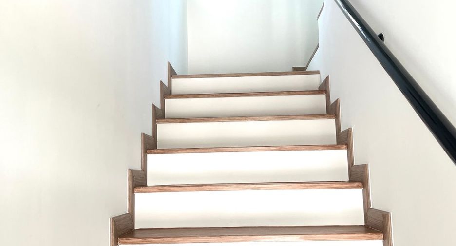 For sale 4 ベッドルーム house in Bang Sao Thong, Samut Prakan