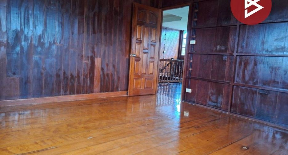 For sale studio house in Mueang Suphanburi, Suphan Buri