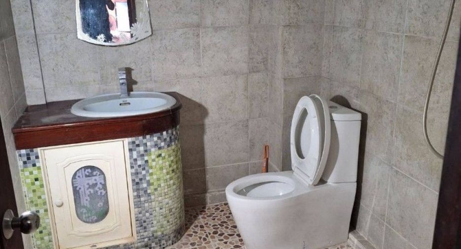 For sale studio house in Mueang Suphanburi, Suphan Buri