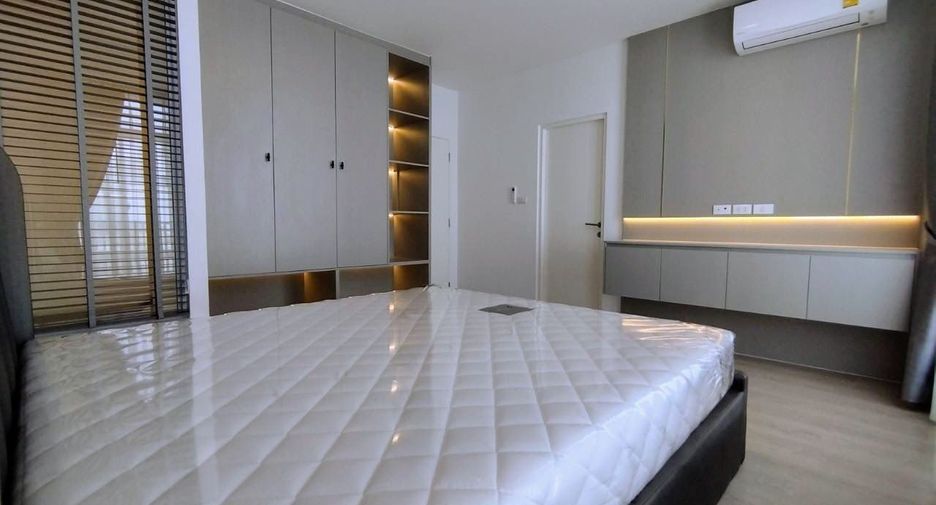 For rent 3 bedrooms townhouse in Prawet, Bangkok