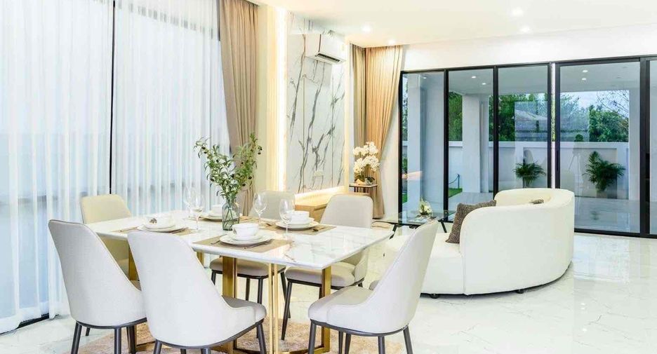 For sale 4 bedrooms villa in Bang Lamung, Chonburi