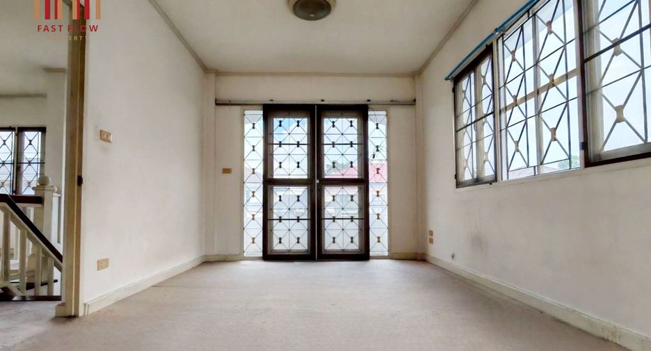 For sale 2 bedrooms house in Min Buri, Bangkok