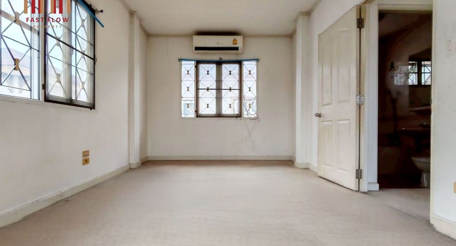 For sale 2 bedrooms house in Min Buri, Bangkok