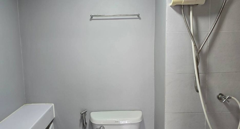 For rent 1 Beds condo in Mueang Chon Buri, Chonburi
