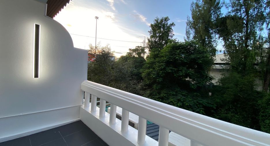 For sale 3 bedrooms townhouse in San Sai, Chiang Mai