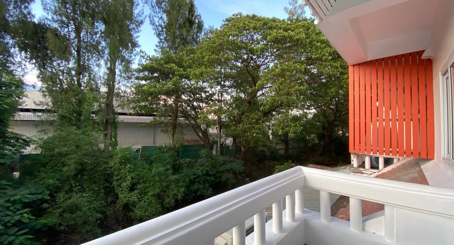 For sale 3 bedrooms townhouse in San Sai, Chiang Mai