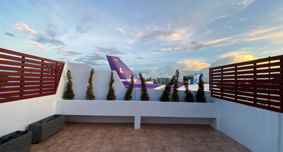 For sale 3 bedrooms townhouse in San Sai, Chiang Mai