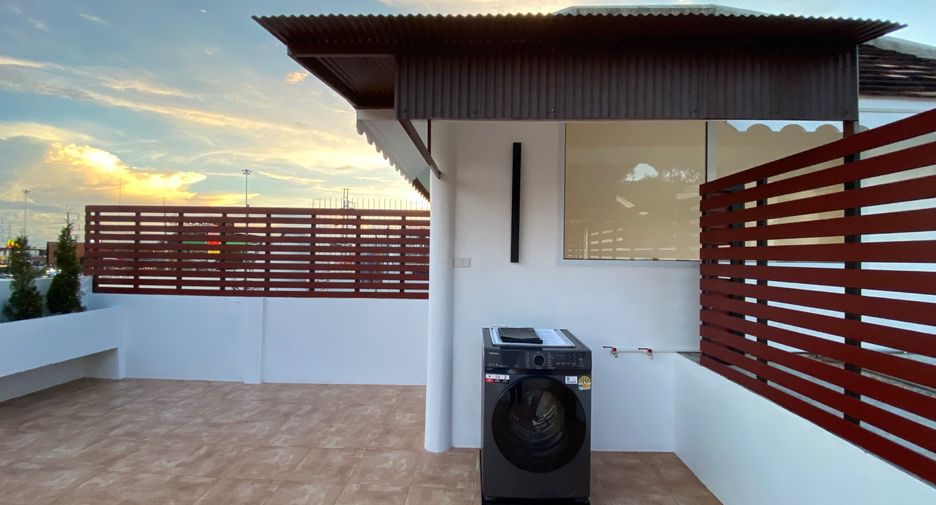 For sale 3 bedrooms townhouse in San Sai, Chiang Mai