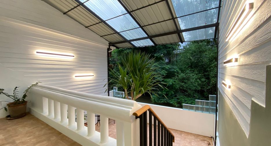 For sale 3 bedrooms townhouse in San Sai, Chiang Mai