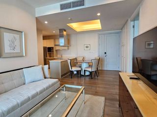 For rent 2 bedrooms condo in Pathum Wan, Bangkok