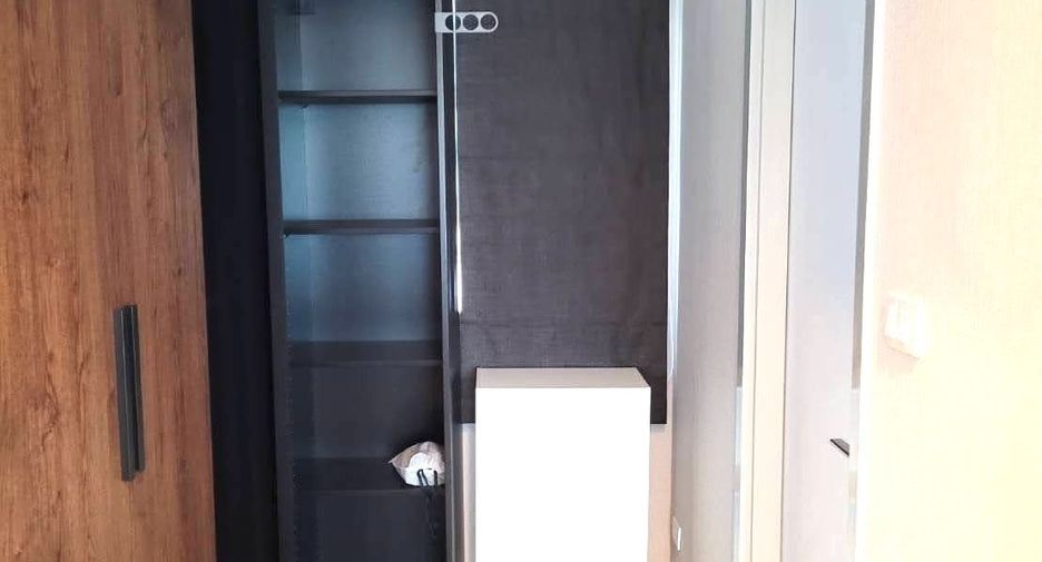 Casa en venta de 5 habitaciones en Phra Samut Chedi, Samut Prakan