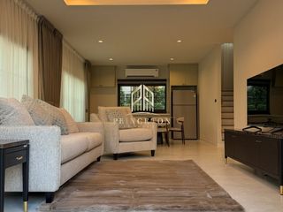 Casa en alquiler y en venta de 4 habitaciones en Bang Phli, Samut Prakan