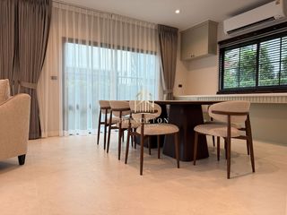Casa en alquiler y en venta de 4 habitaciones en Bang Phli, Samut Prakan