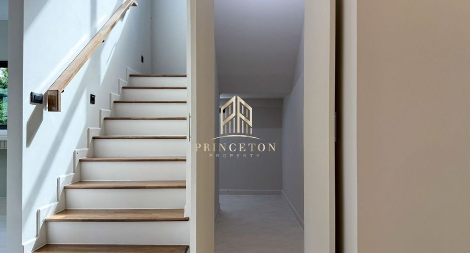 For rent and for sale 4 bedrooms house in Bang Phli, Samut Prakan