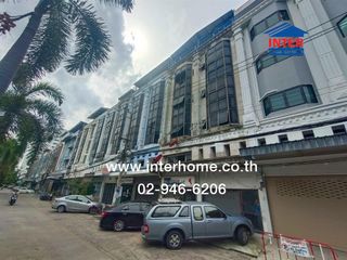 For rent 18 bedrooms retail Space in Wang Thonglang, Bangkok