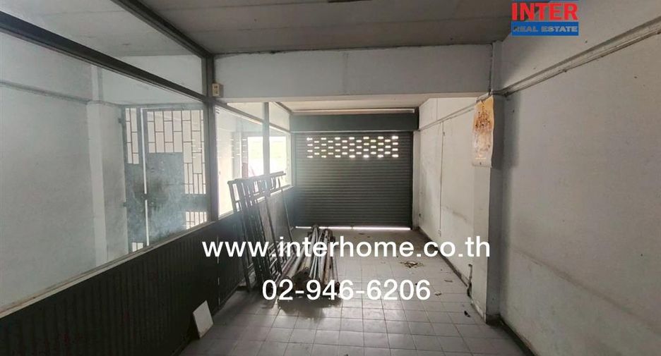 For rent 18 bedrooms retail Space in Wang Thonglang, Bangkok
