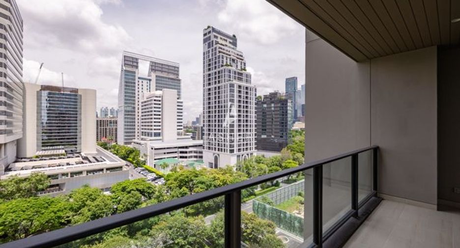 For rent and for sale 2 bedrooms condo in Pathum Wan, Bangkok