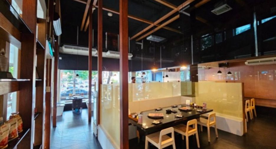Local comercial en alquiler y en venta en Watthana, Bangkok