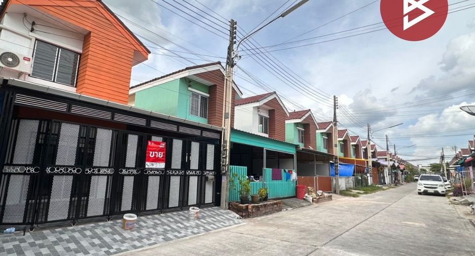 出售 公寓 独立屋 在 Ban Bueng, Chon Buri