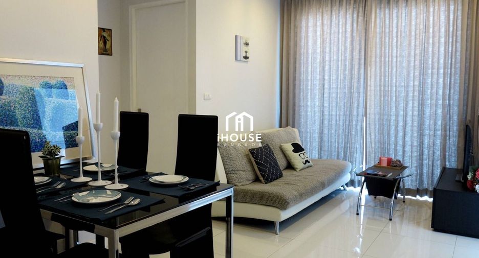 For sale 2 bedrooms condo in Khlong Toei, Bangkok
