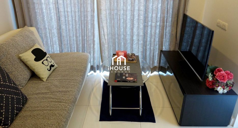 For sale 2 bedrooms condo in Khlong Toei, Bangkok