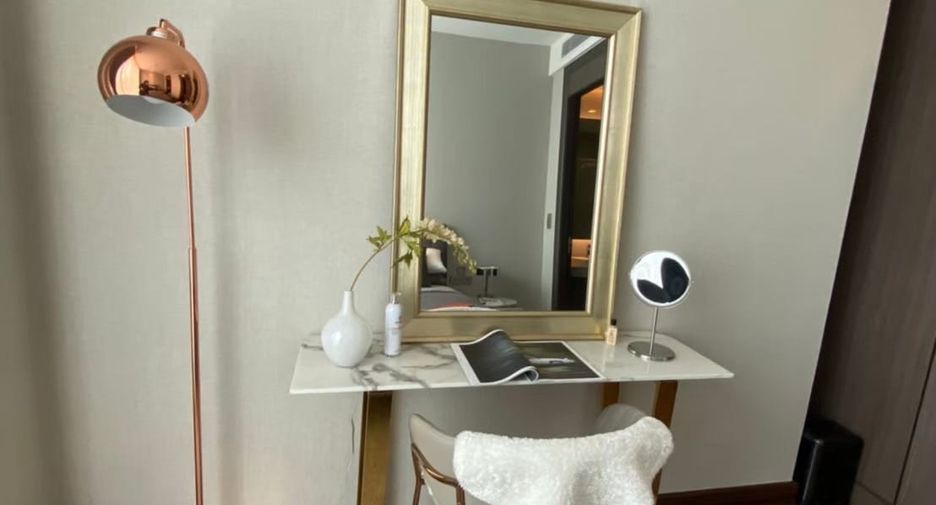 For rent 2 bedrooms condo in Khlong Toei, Bangkok