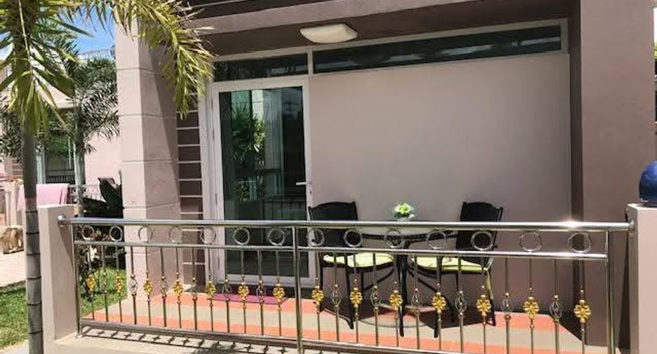 Villa zum Kauf mit 4 Zimmer in Sattahip, Chonburi