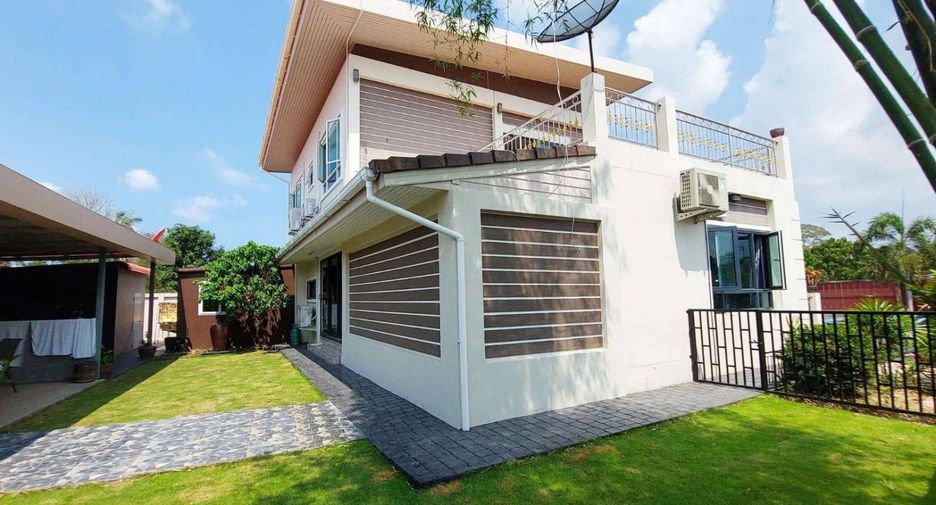 Villa zum Kauf mit 4 Zimmer in Sattahip, Chonburi