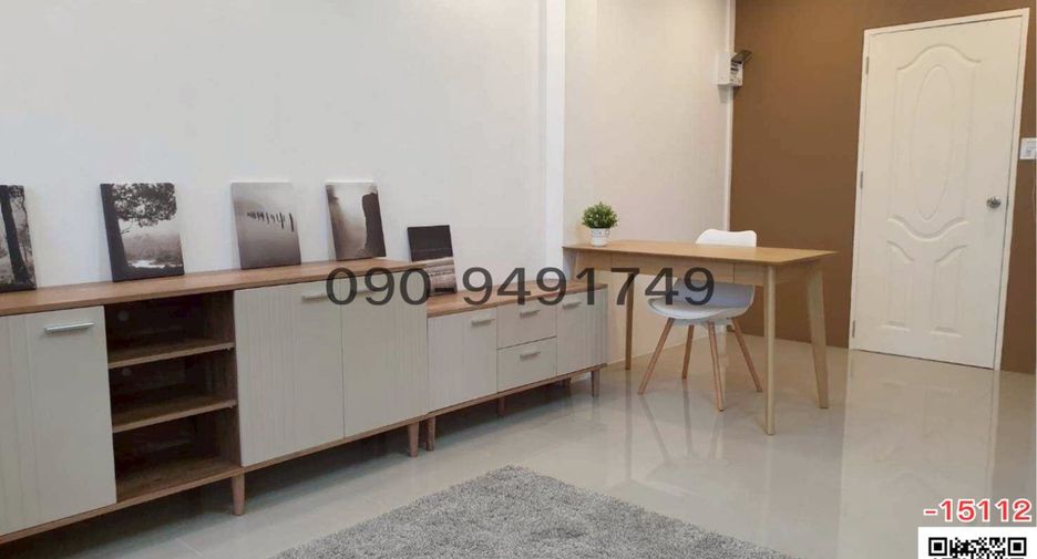 Reihenhaus zur Miete mit 3 Zimmer in Khan Na Yao, Bangkok