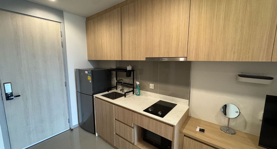 For sale 1 bed condo in Phaya Thai, Bangkok