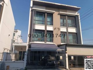 Reihenhaus zur Miete mit 3 Zimmer in Lat Phrao, Bangkok