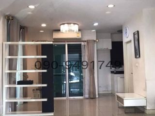Reihenhaus zur Miete mit 3 Zimmer in Lat Phrao, Bangkok
