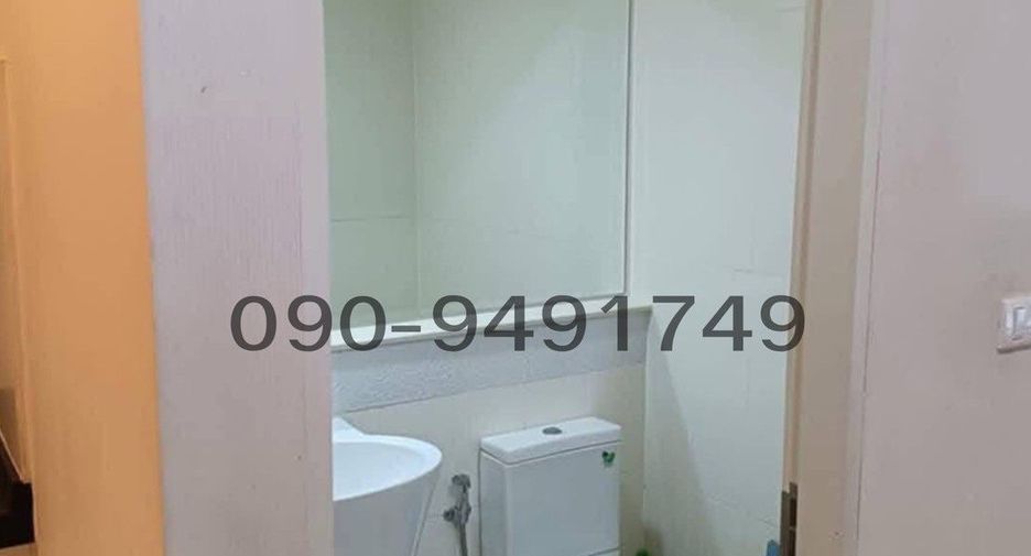 For rent 3 bedrooms townhouse in Lat Phrao, Bangkok
