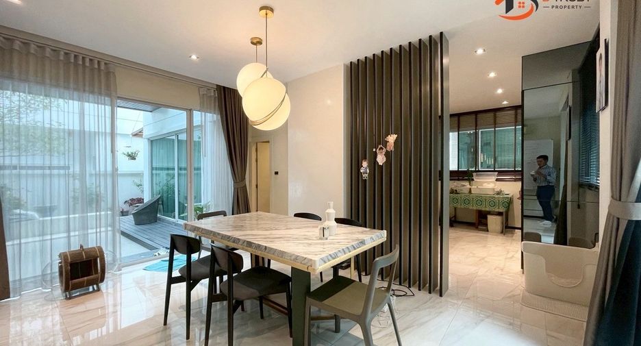 For sale 4 bedrooms house in Prawet, Bangkok