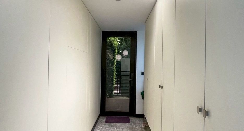 For sale 4 bedrooms house in Prawet, Bangkok