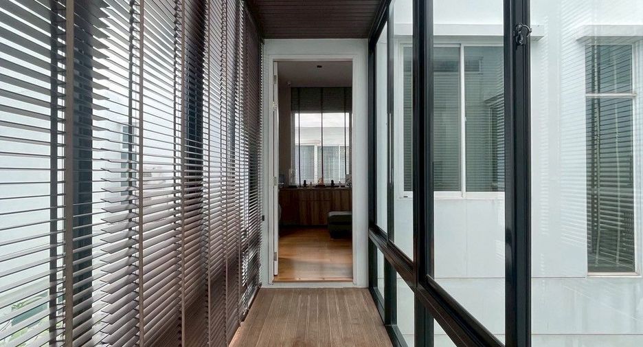For sale 4 bedrooms house in Prawet, Bangkok