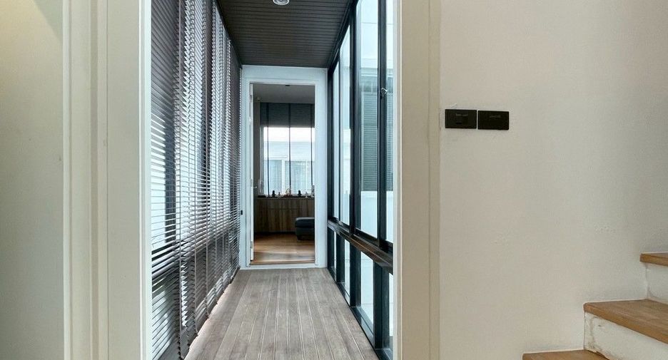 For sale 4 bedrooms house in Prawet, Bangkok