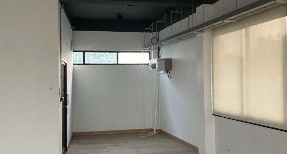 Gewerbefläche zur Miete in Khlong Toei, Bangkok