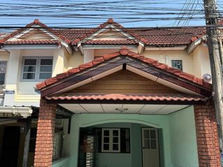 2 Bedroom Townhouse In Si Racha, Chonburi