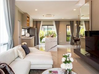 Casa en venta de 3 habitaciones en Bang Sao Thong, Samut Prakan