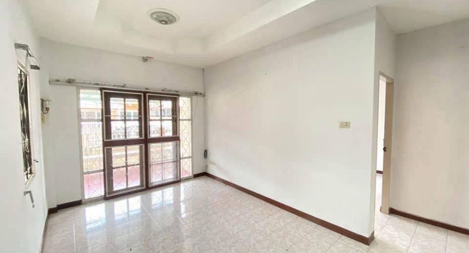 For rent 3 bedrooms house in Si Racha, Chonburi
