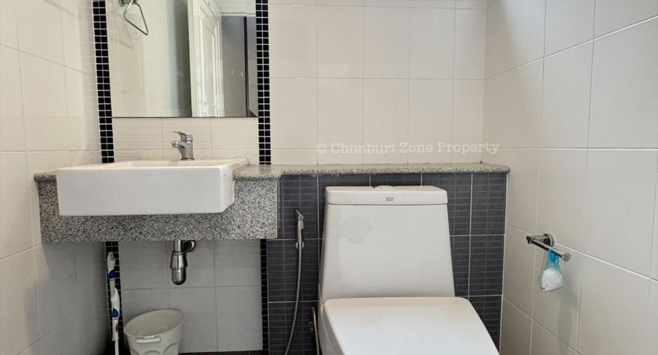For sale 3 bedrooms house in Si Racha, Chonburi