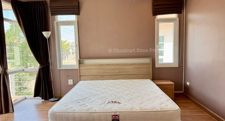 For sale 3 bedrooms house in Si Racha, Chonburi