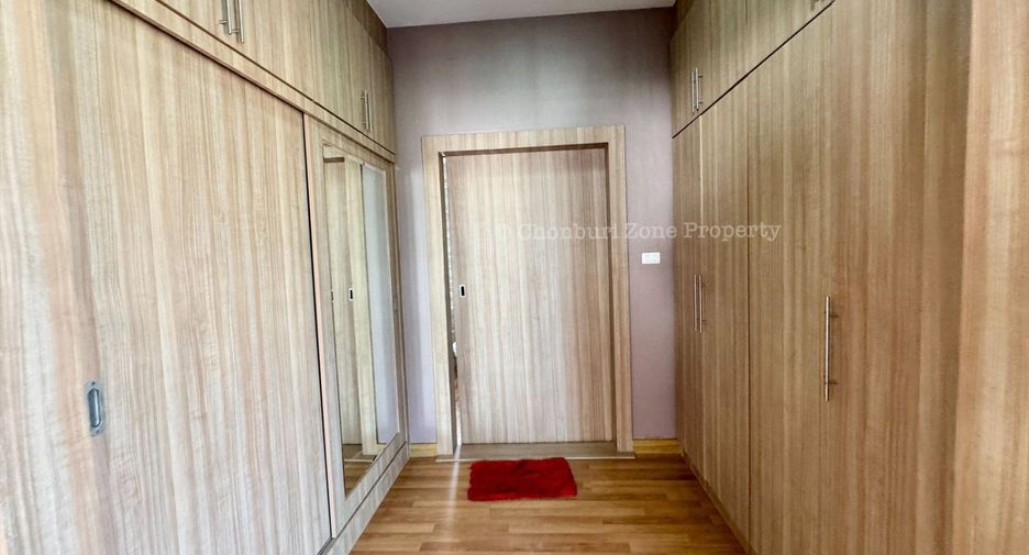 For sale 3 bedrooms house in Si Racha, Chonburi