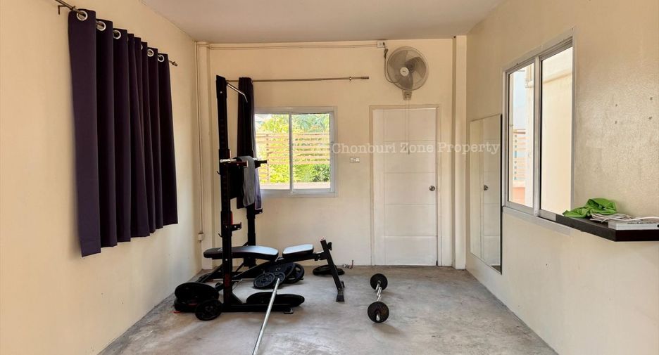 For sale 3 bedrooms house in Si Racha, Chonburi