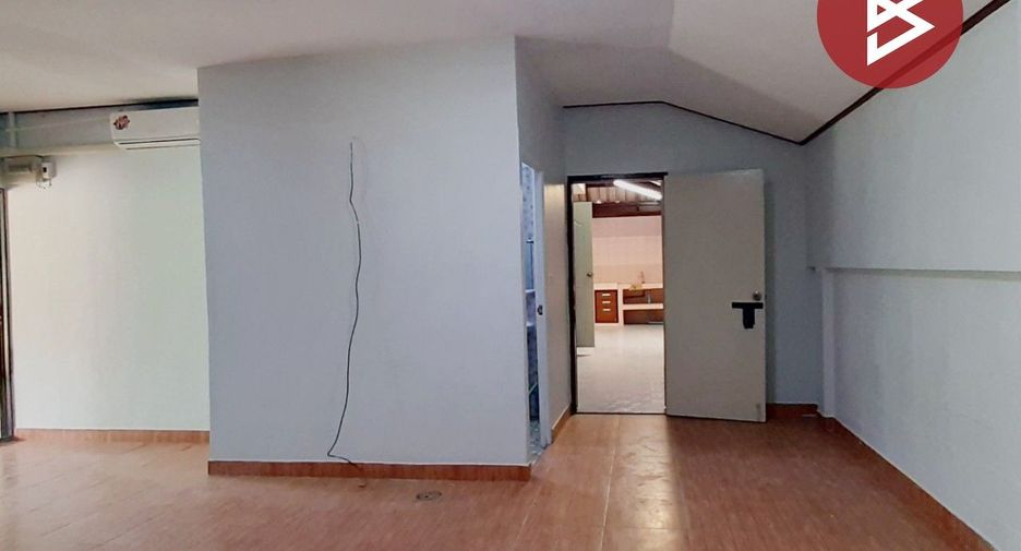 Casa en venta de 4 habitaciones en Ban Pho, Chachoengsao